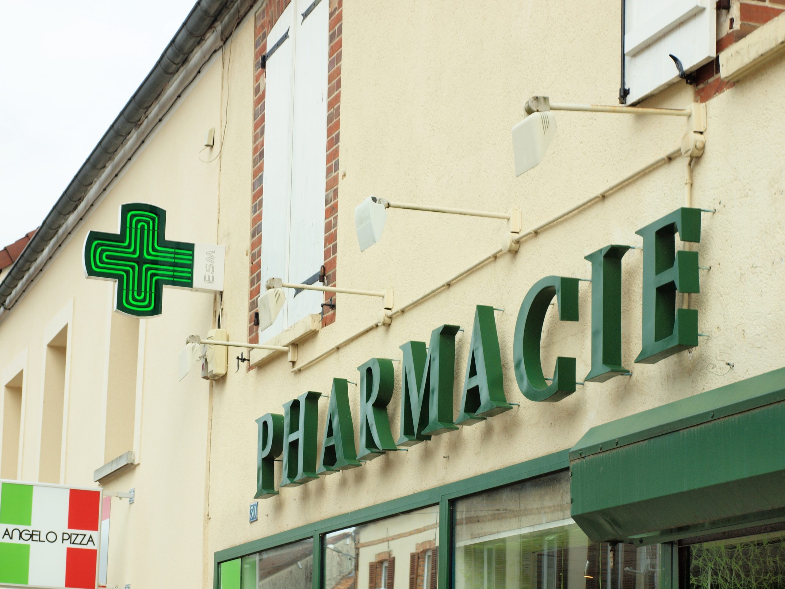 Grève des pharmaciens : les petites villes en soutien des officines de proximité